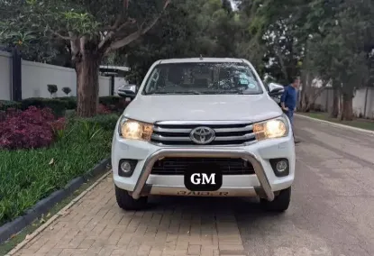 Picture of Toyota Hilux 2016