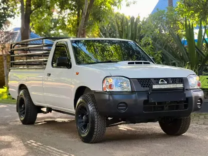 Picture of Nissan NP300 2020