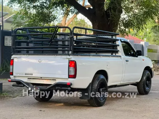 Picture of Nissan NP300 2020