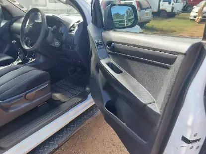 Picture of Isuzu KB250 21000