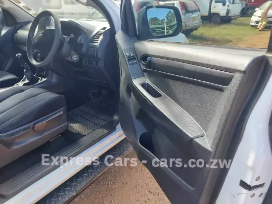 Picture of Isuzu KB250 21000