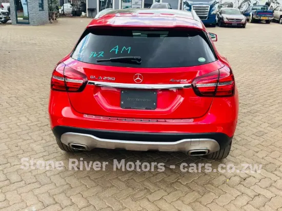 Picture of Mercedes Benz GLA 2016