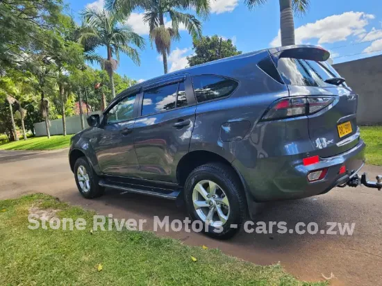 Picture of Isuzu Mu-X 2024