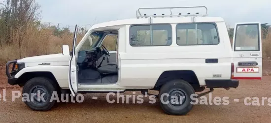 Picture of Toyota Land Cruiser 2003