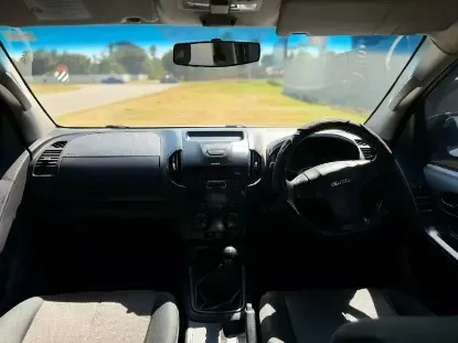 Picture of Isuzu KB250 2014