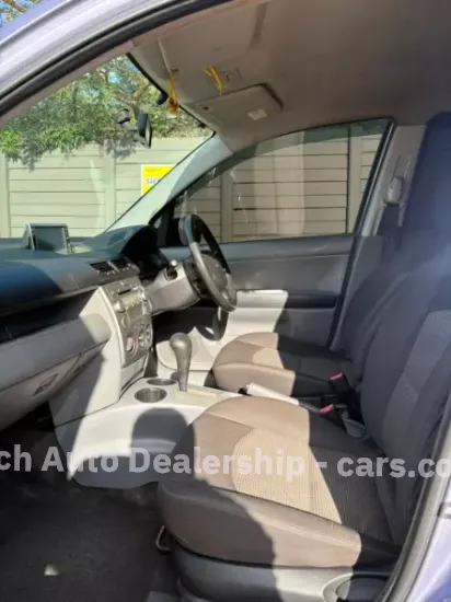 Picture of Mazda Demio 2005