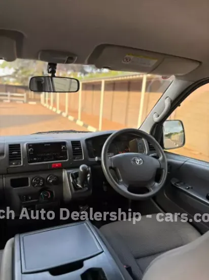 Picture of Toyota Hiace 2018