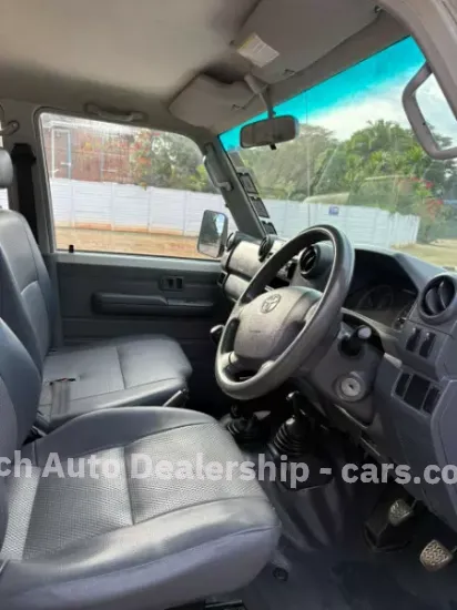 Picture of Toyota Land Cruiser 2021