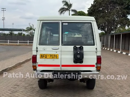 Picture of Toyota Land Cruiser 2012