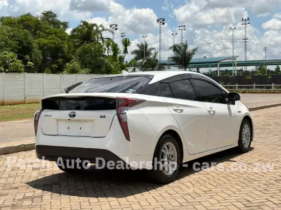 Picture of Toyota Prius 2017