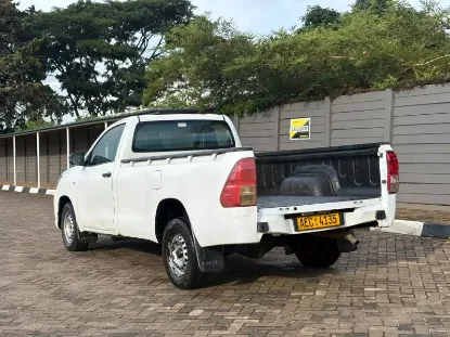Picture of Toyota Hilux 2016