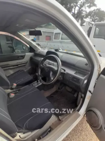 Picture of Nissan X-Trail 2012