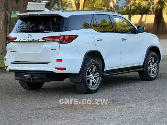 Picture of Toyota Fortuner 2018