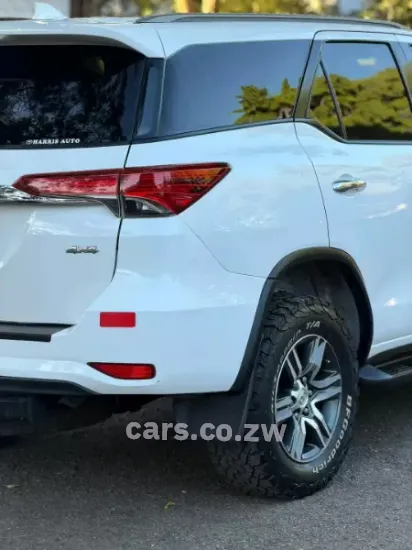 Picture of Toyota Fortuner 2018