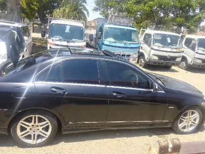 Picture of Mercedes Benz C-Class Sedan 2008