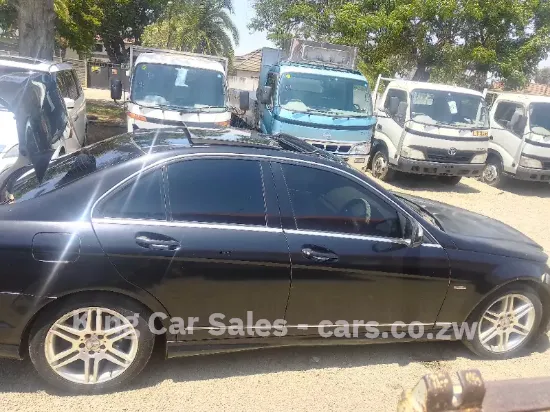 Picture of Mercedes Benz C-Class Sedan 2008