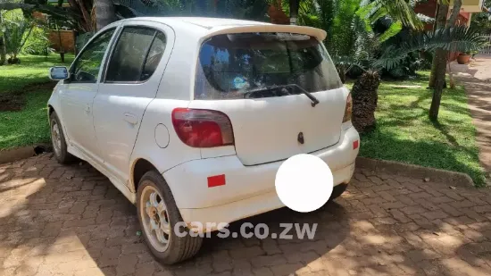 Picture of Toyota Vitz 1999