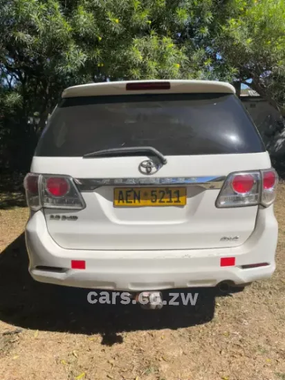 Picture of Toyota Fortuner 2012