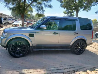 Picture of Land Rover Discovery 2013