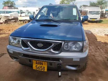 Picture of Nissan 2009