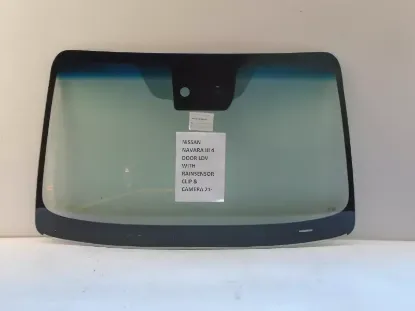 Picture of Windscreen Nissan Navara III
