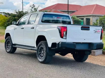 Picture of Toyota Hilux GD6 2026