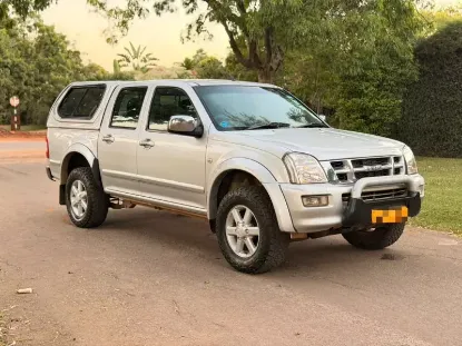 Picture of Isuzu KB300 2011