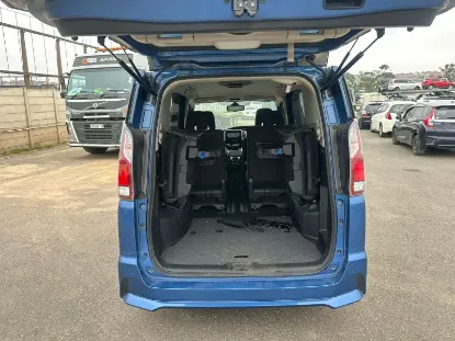 Picture of Nissan Serena 2018