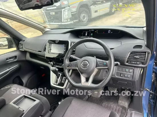 Picture of Nissan Serena 2018