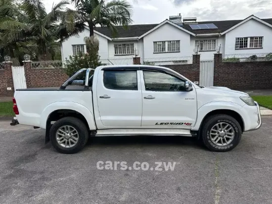 Picture of Toyota Hilux 2013
