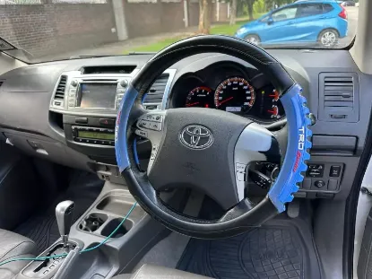 Picture of Toyota Hilux 2013