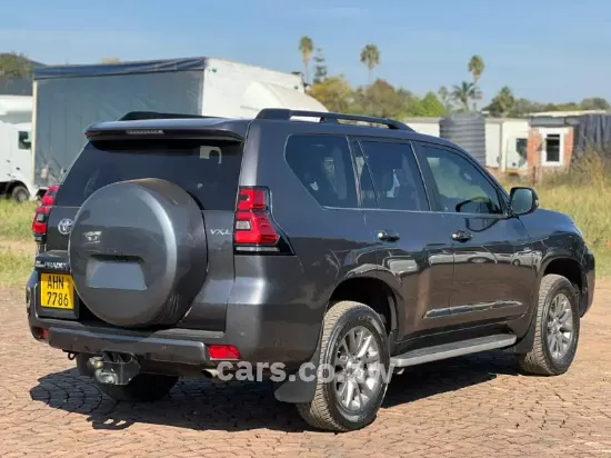 Picture of Toyota Prado 2020