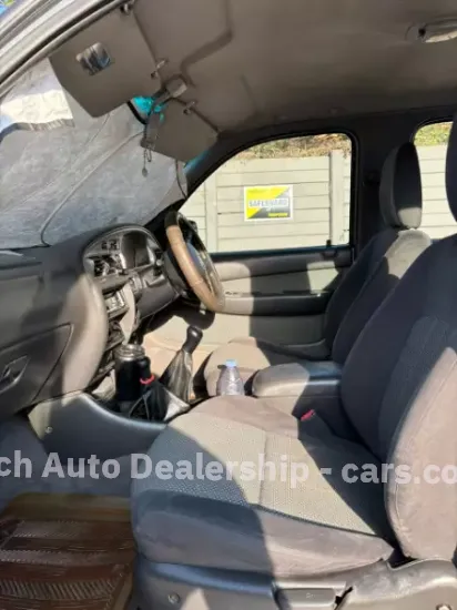 Picture of Mazda B2500 2006