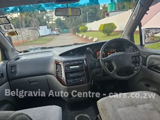 Picture of Nissan Elgrand 1999
