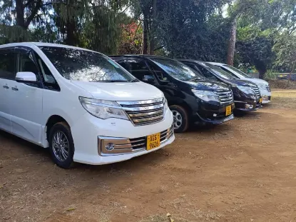 Picture of Seven seater Nissan Serenas