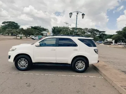 Picture of Automatic Toyota Fortuner D4D