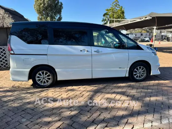 Picture of Nissan Serena 2016