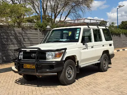 Picture of Toyota Land Cruiser 2017