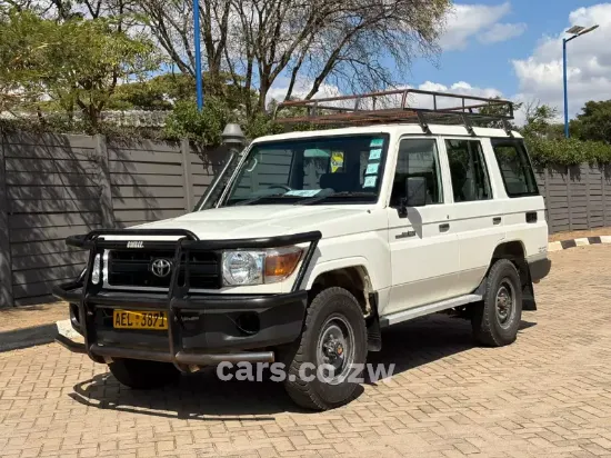 Picture of Toyota Land Cruiser 2017