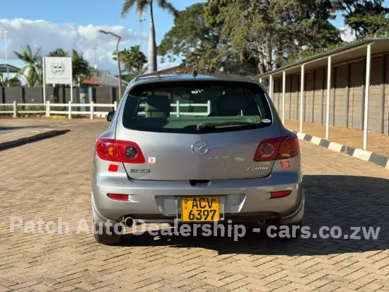 Picture of Mazda Axela 2004