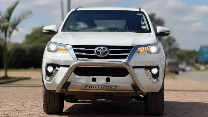 Picture of Toyota Fortuner 2017