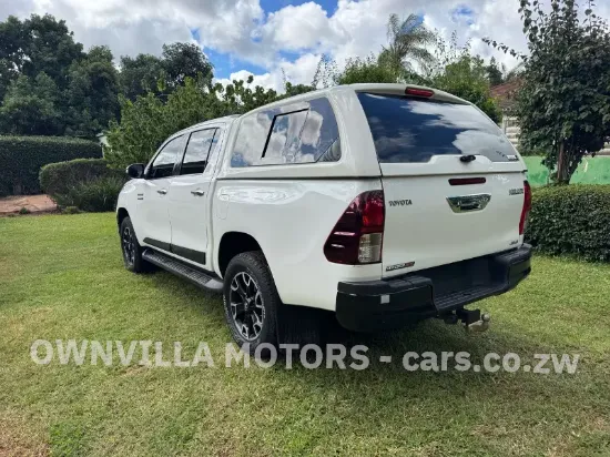 Picture of Toyota Hilux 2020