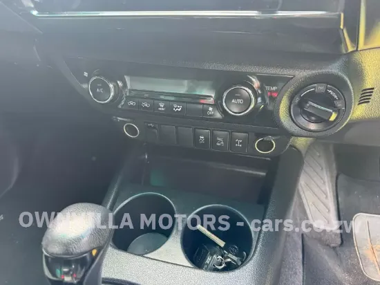 Picture of Toyota Hilux 2020