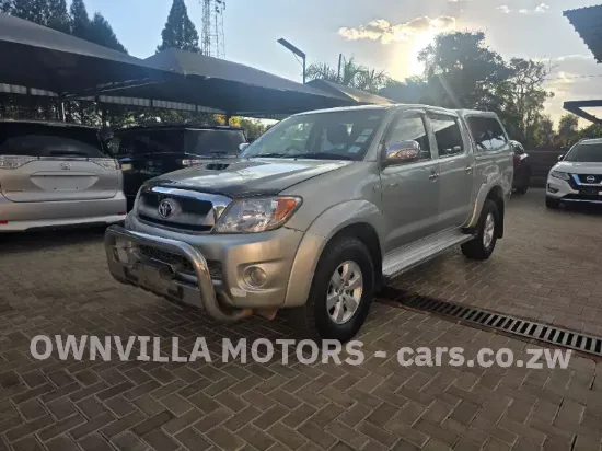 Picture of Toyota Hilux 2012