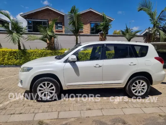 Picture of Toyota Vanguard 2014