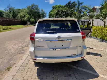 Picture of Toyota Vanguard 2014