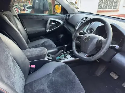 Picture of Toyota Vanguard 2014