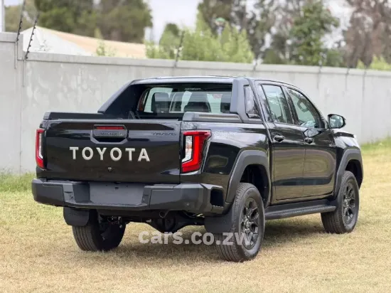 Picture of Toyota Hilux 2026