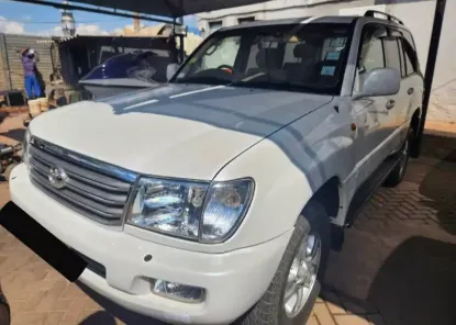 Picture of Toyota Land Cruiser 2005