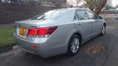 Picture of Toyota Crown 2014